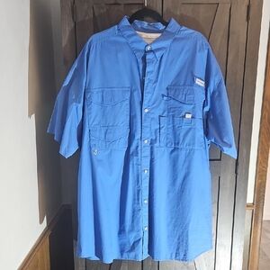 Magellan Outdoors Men's Casual Blue Button Down Shirt